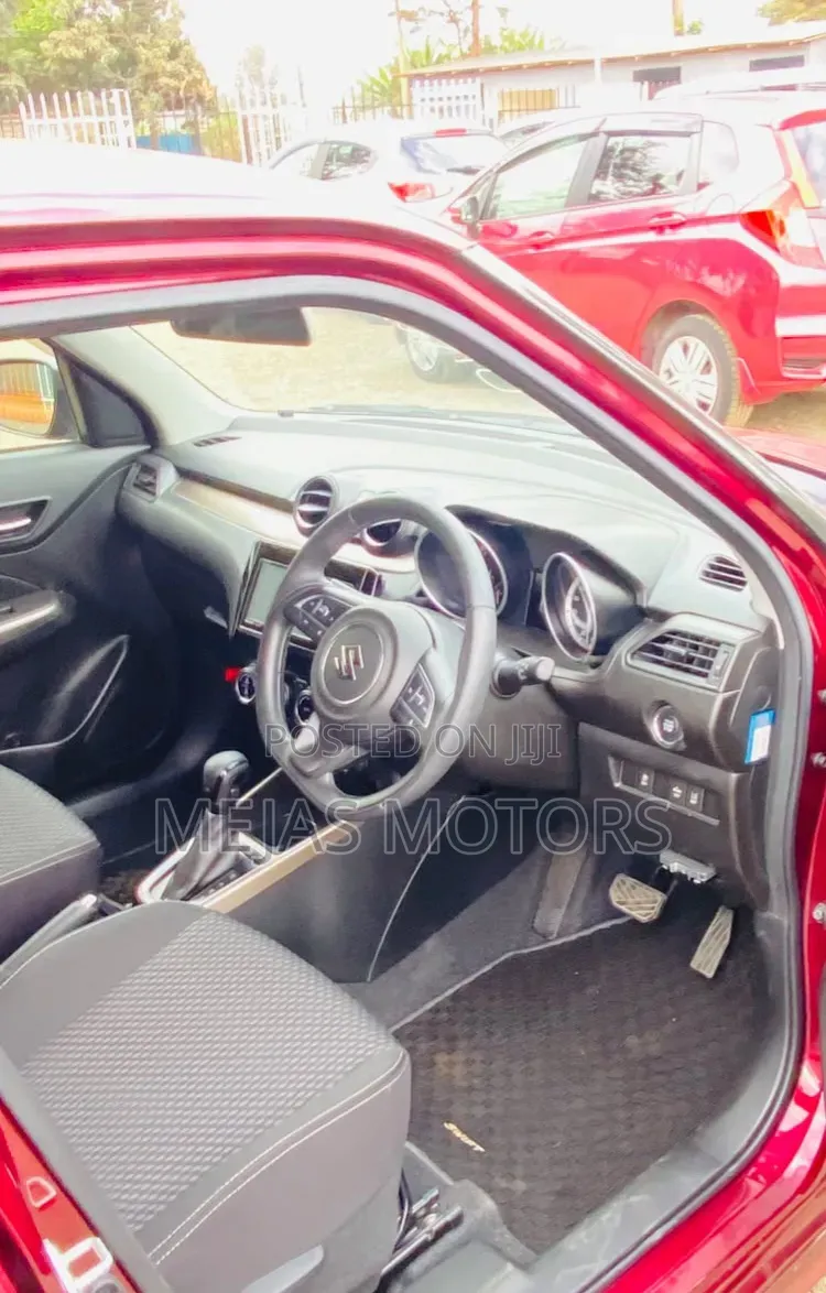 Suzuki Swift 2019 Red