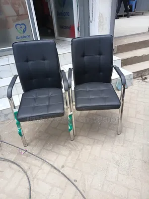 Modern Visitors Chairs