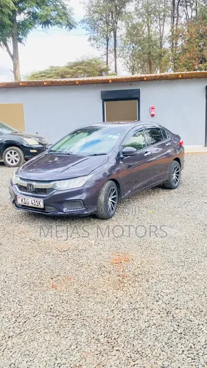 Honda Grace 2017 Blue