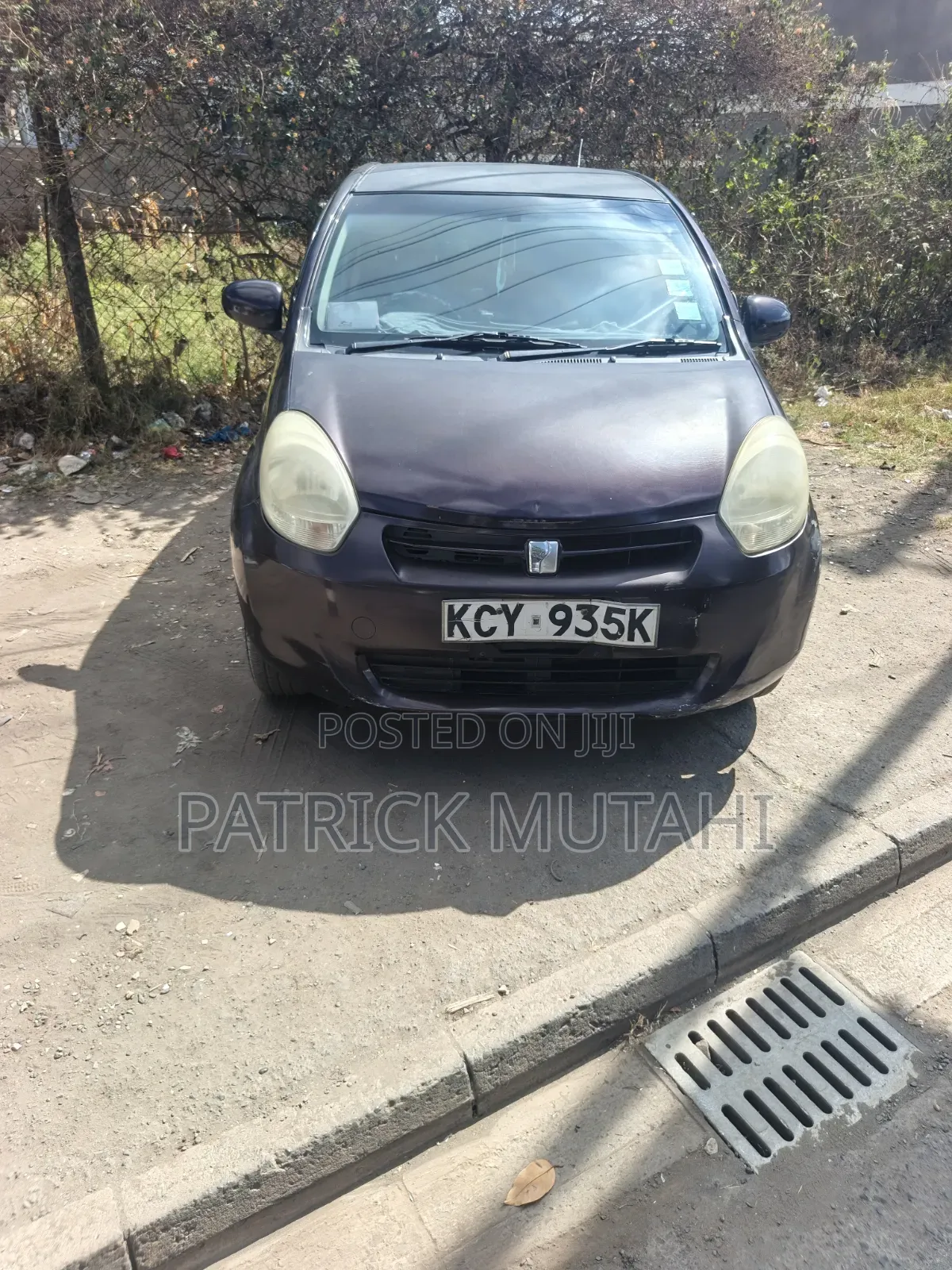 Car 2013 Brown