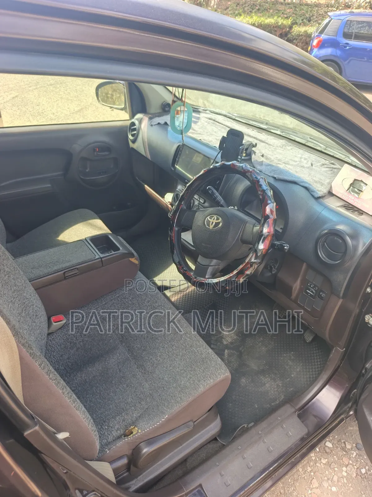 Car 2013 Brown