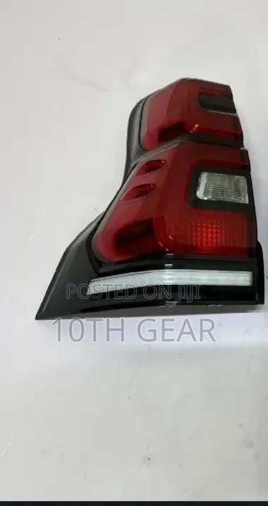 Prado 150 2018 Tail Lamp Red With LED Per PC - thumbnail 2