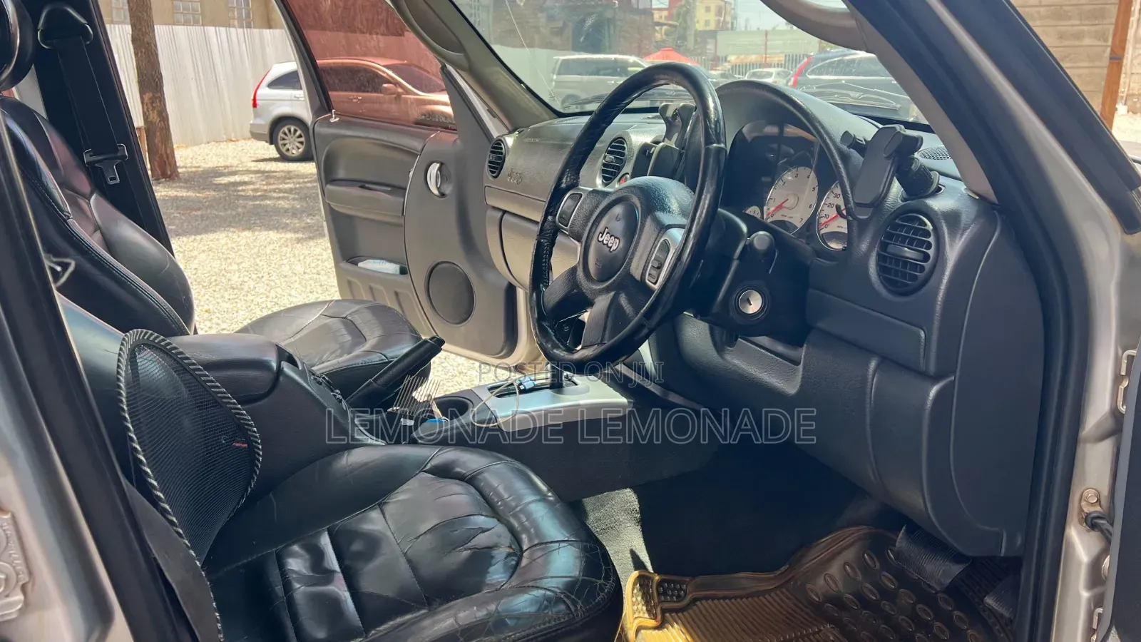Jeep Cherokee 2003 Silver