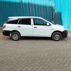 Nissan Advan 2012 White