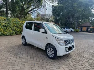 Suzuki Wagon R 660 Petrol FWD 2015 White