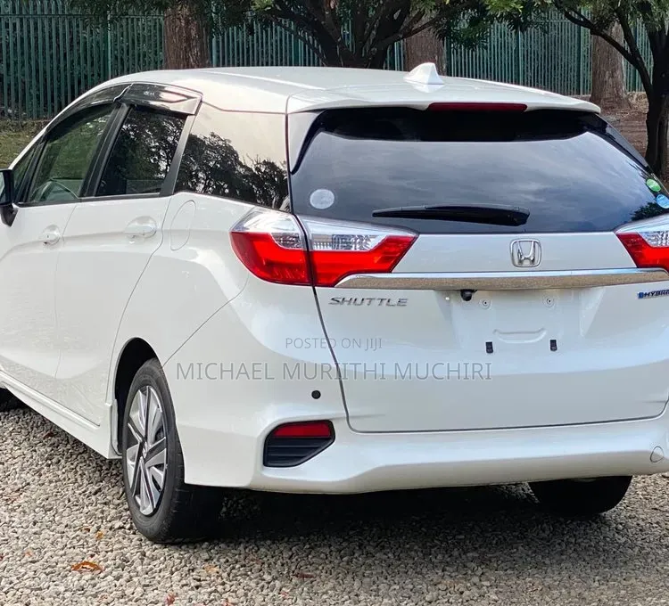 Honda Fit Shuttle 2019 White