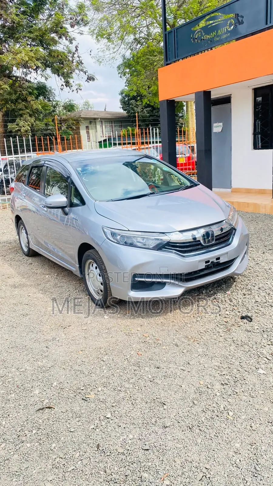 Honda Fit Shuttle 2019 Silver