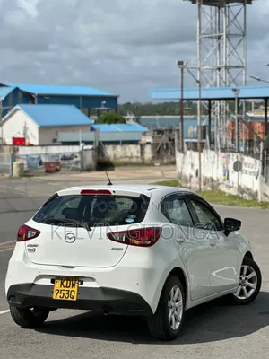 Mazda Demio 2018 White