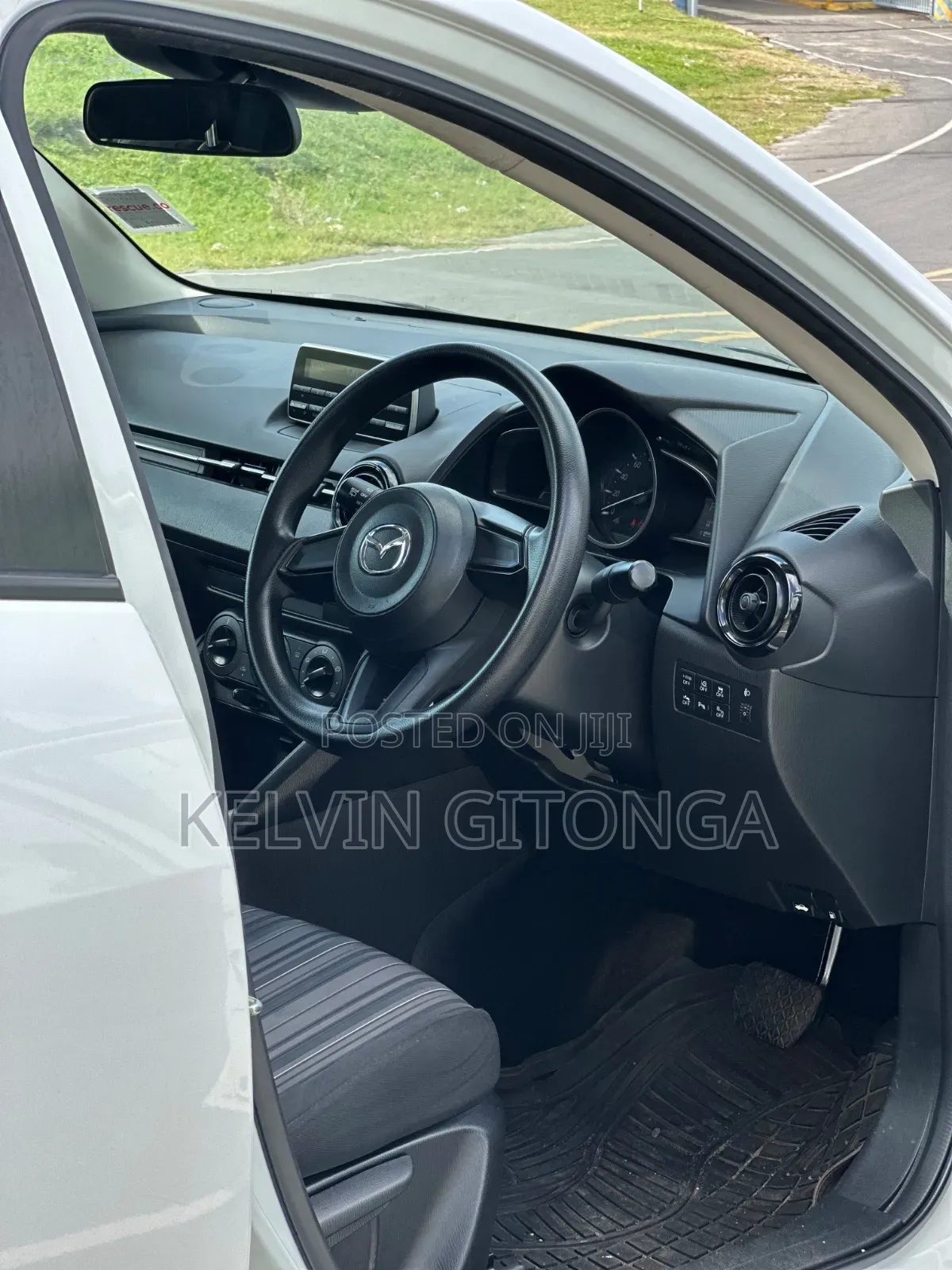 Mazda Demio 2018 White