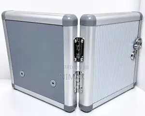 12 Keys Wall Mounted Key Box