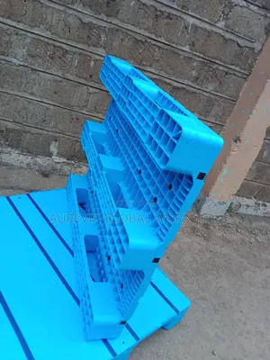 Forklift Plastic Pallets Blue 1000mm by 1200mm by 150mm