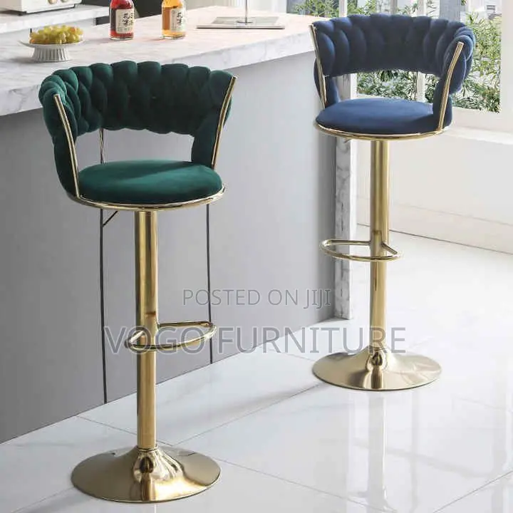 Bar Stool; 360-Degree Swivel Height Adjustable Bar Stool