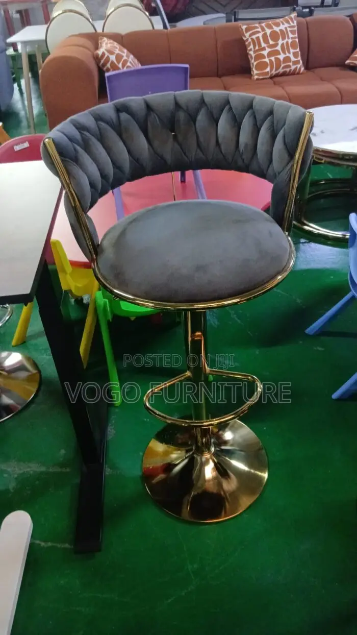 Bar Stool; 360-Degree Swivel Height Adjustable Bar Stool