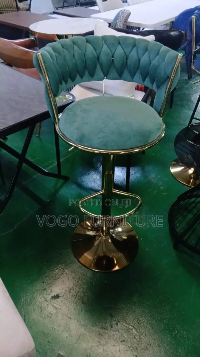 Bar Stool; 360-Degree Swivel Height Adjustable Bar Stool