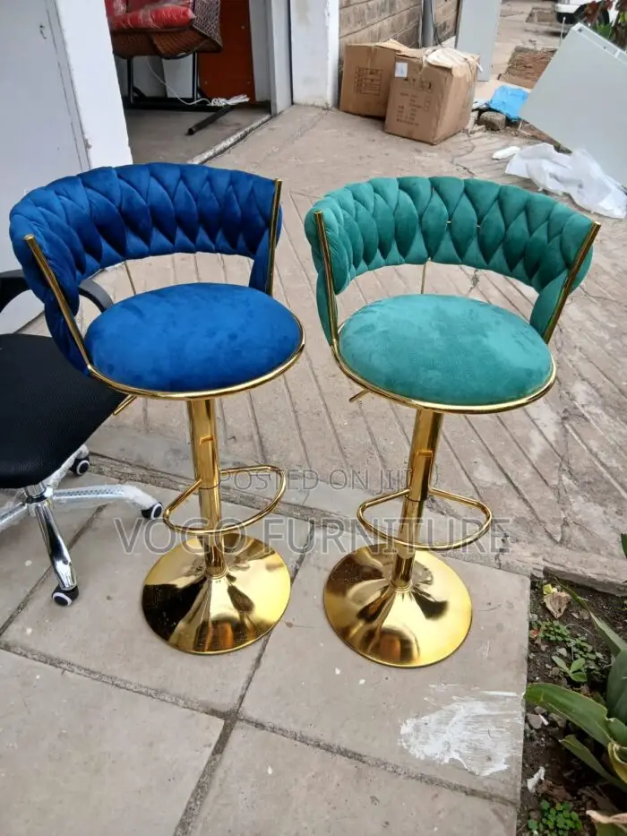 Bar Stool; 360-Degree Swivel Height Adjustable Bar Stool