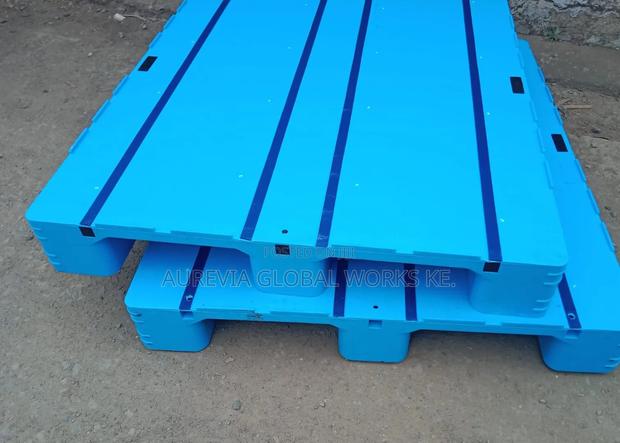 006 Open Reinforced Pallets Blue