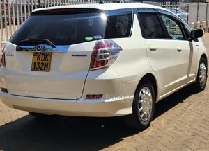 Honda Shuttle 2015 White