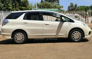 Honda Shuttle 2015 White