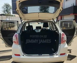 Honda Shuttle 2015 White