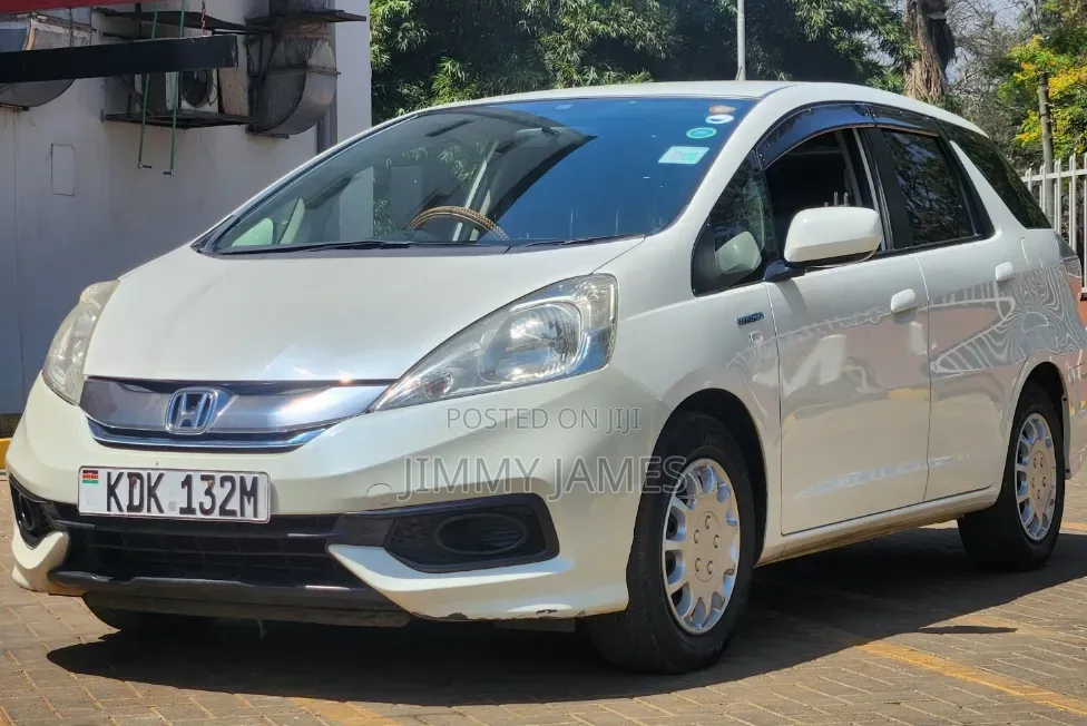 Honda Shuttle 2015 White