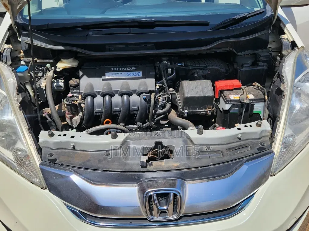 Honda Shuttle 2015 White
