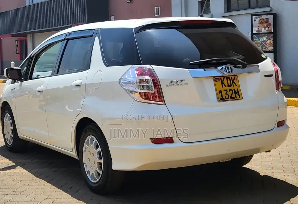 Honda Shuttle 2015 White