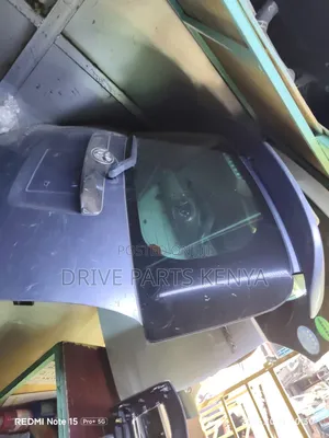 Ractis 2008 Boot/Tailgate