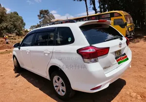 Toyota Corolla Fielder 2017 White