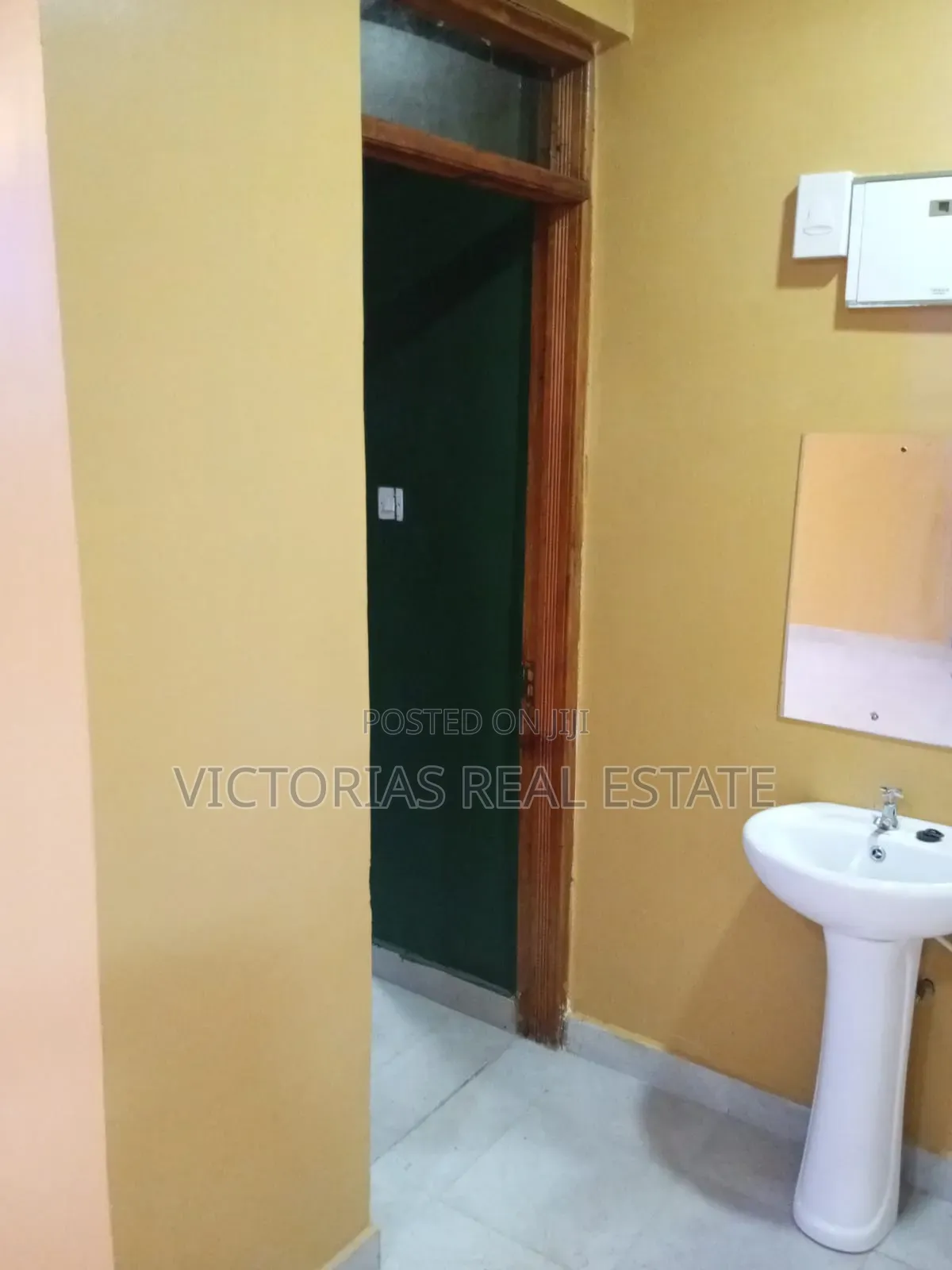 2bdrm Maisonette in Complex Utawala for rent