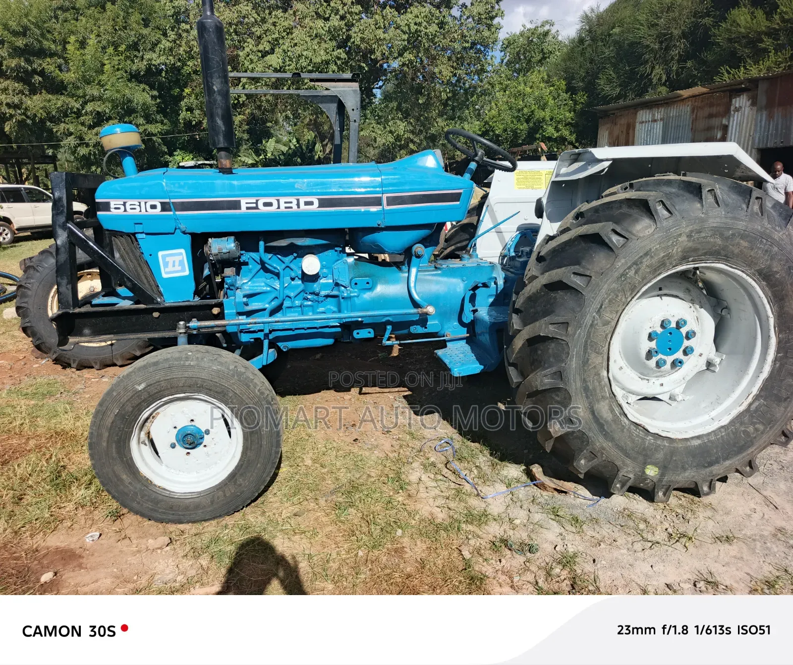 Tractor 5610 2wd Blue