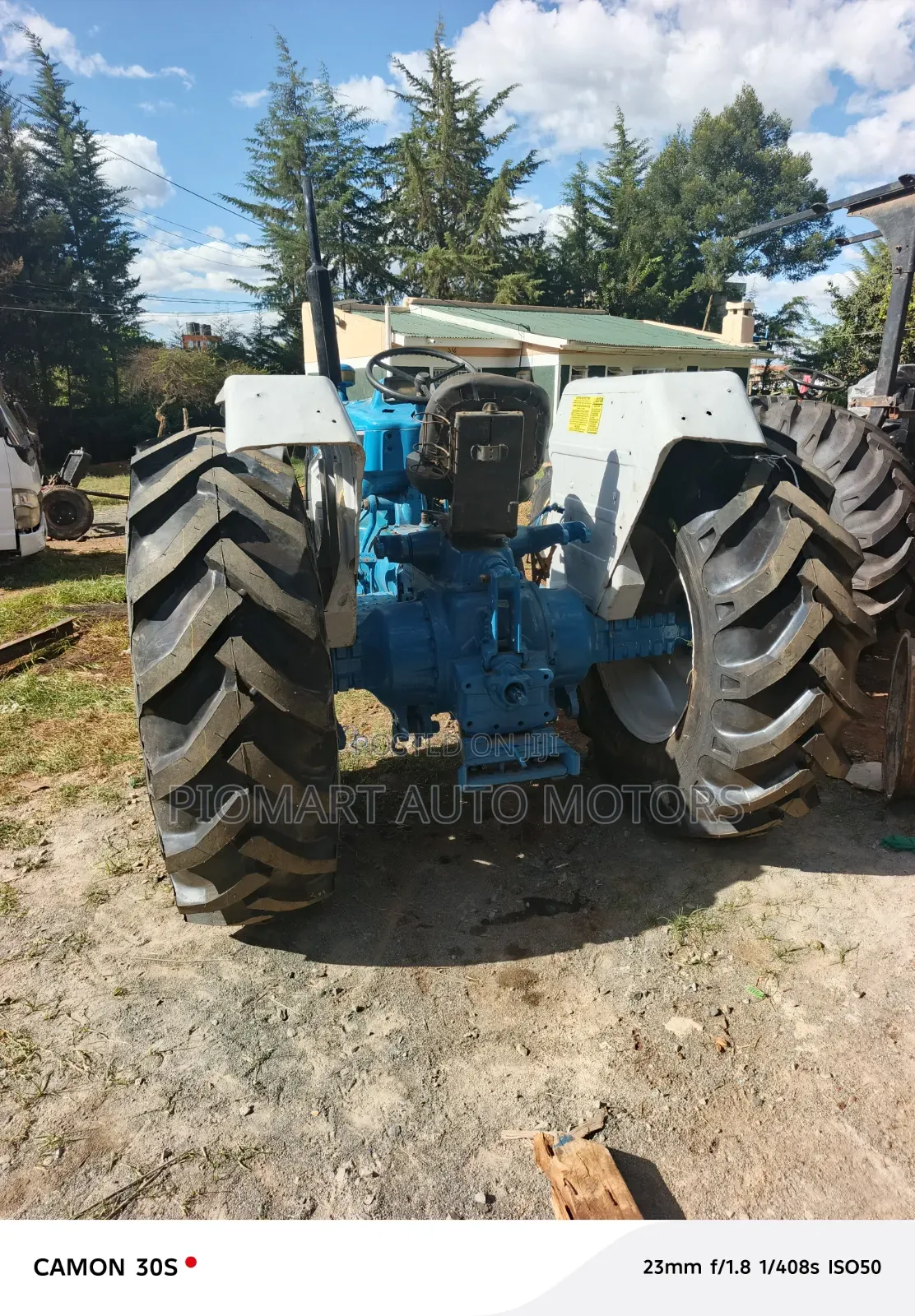 Tractor 5610 2wd Blue