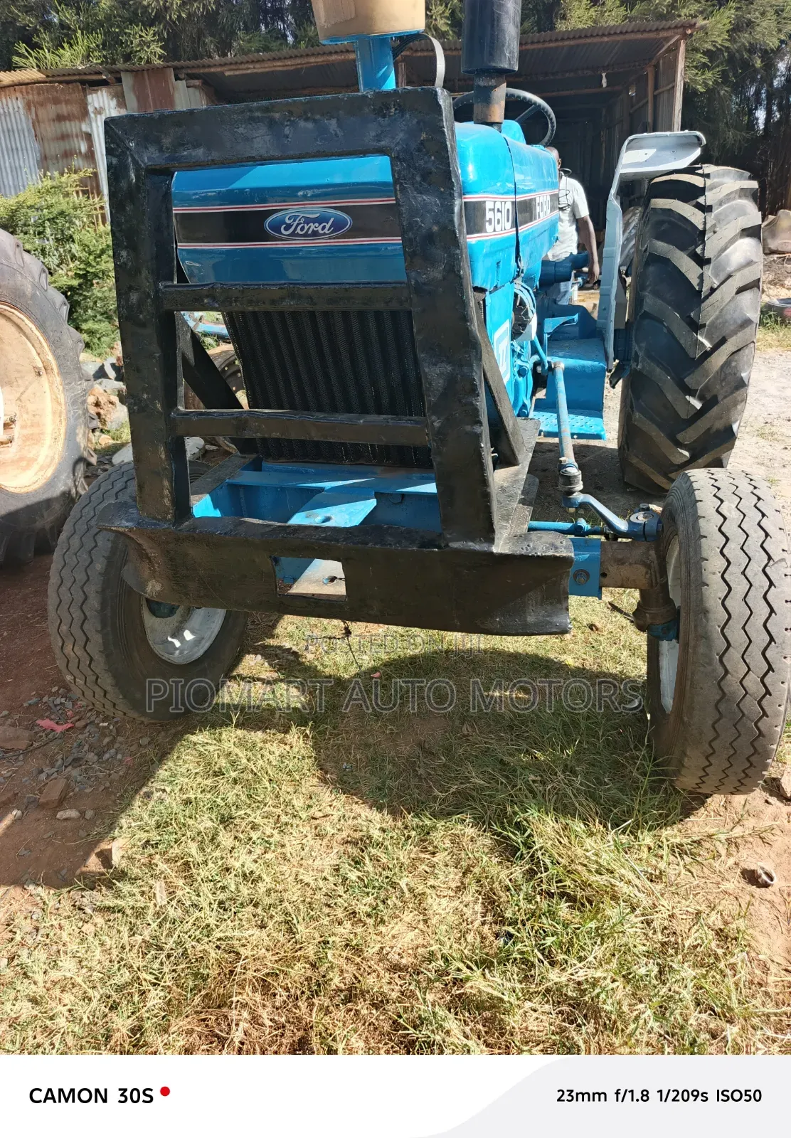 Tractor 5610 2wd Blue