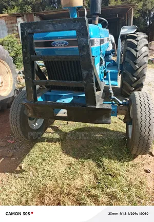 Tractor 5610 2wd Blue
