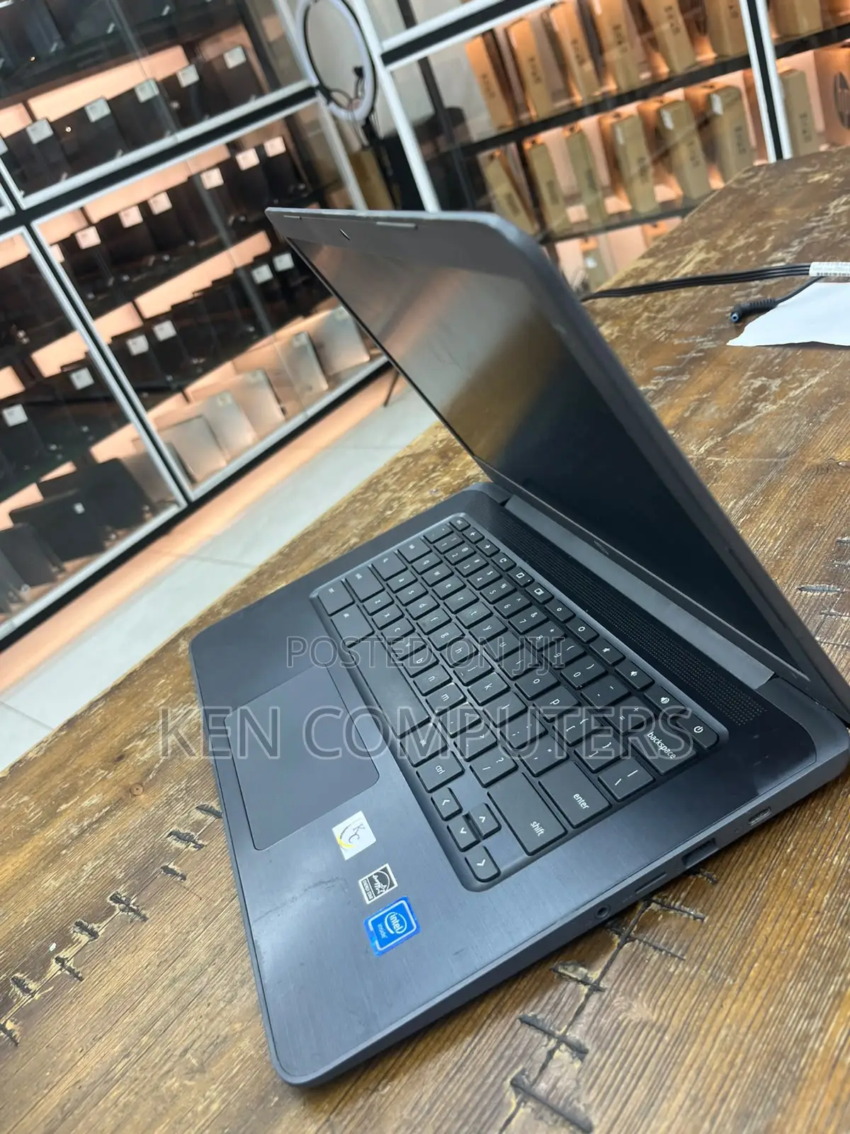 Laptop HP 4GB Intel Core i7 eMMC 16 GB