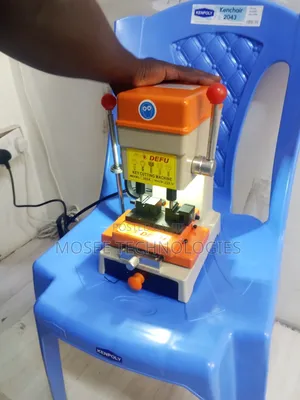DEFU 368A Automatic-Powered Key Duplicator
