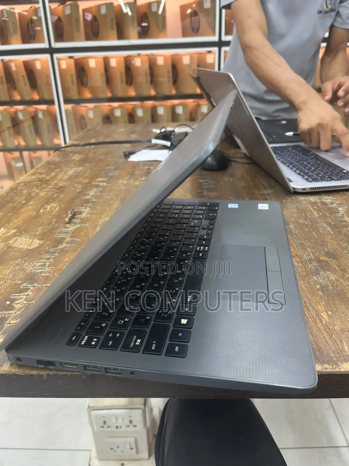 Laptop HP 15 4GB Intel Core i3 SSD 16 GB