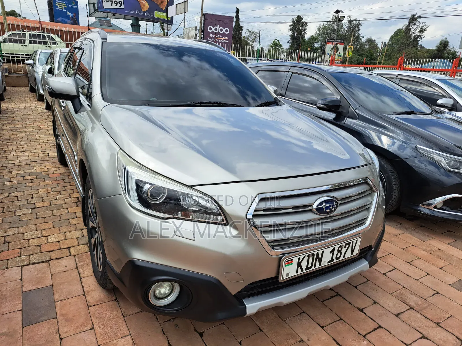 Subaru Outback 2016 Gold