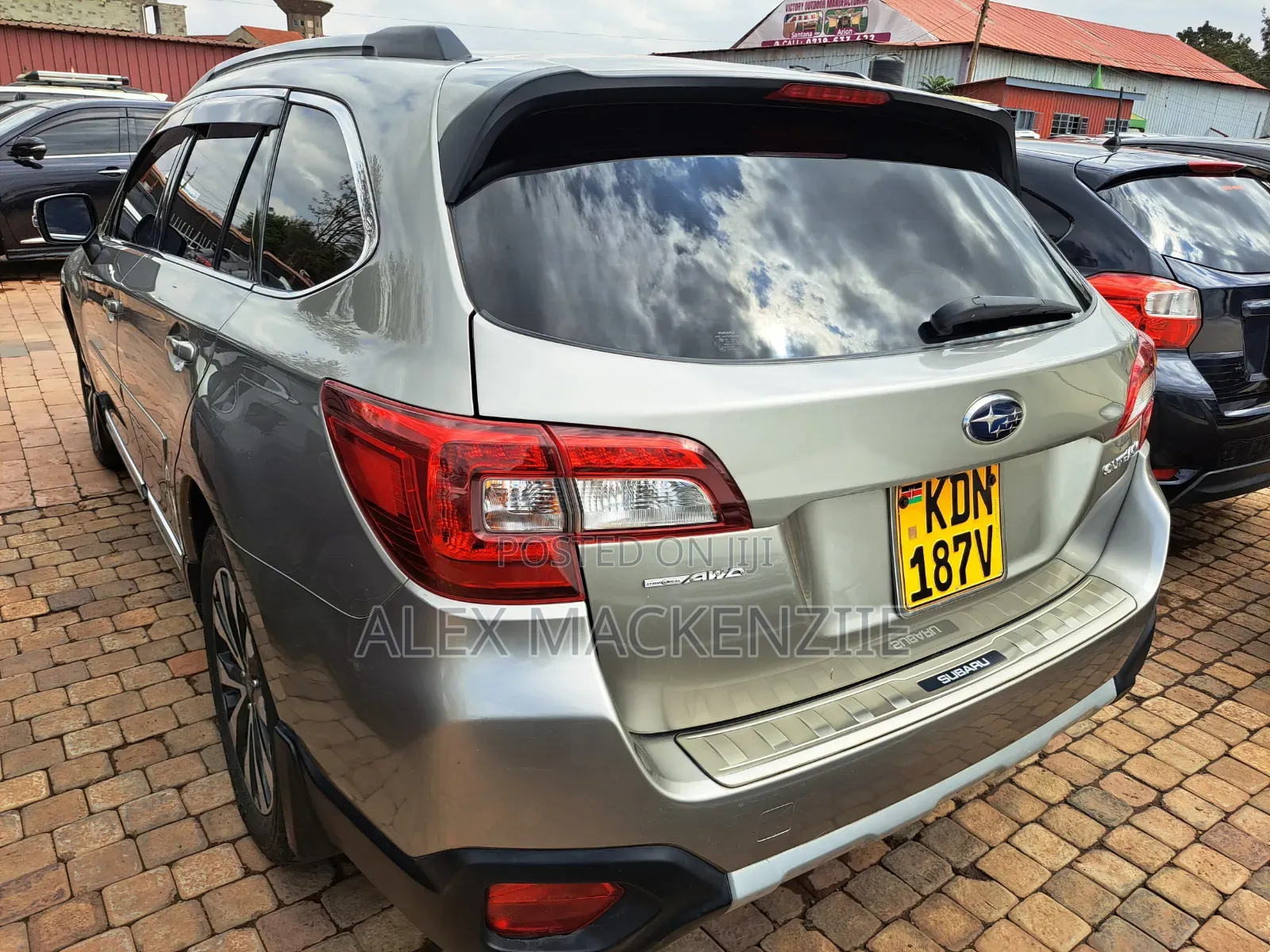 Subaru Outback 2016 Gold