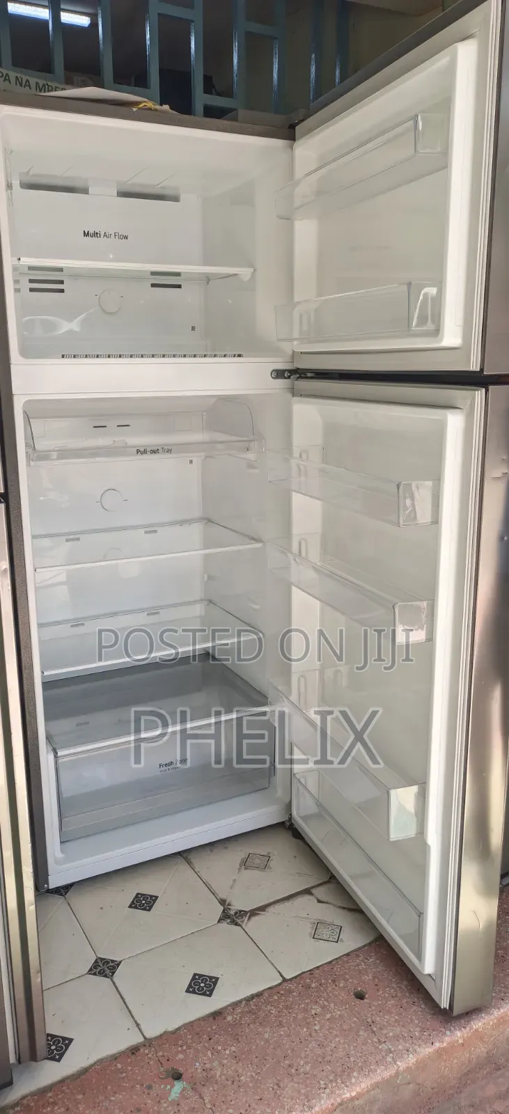 LG Refrigerator by Phelix