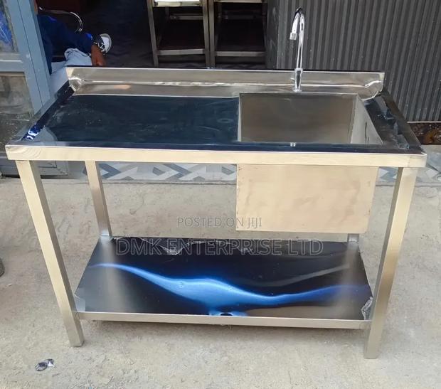 Single Deep Basin Sink Combined With an Integrated Flat Drying - main view