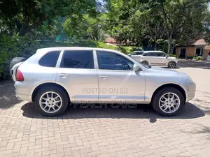 Porsche Cayenne 2005 Silver