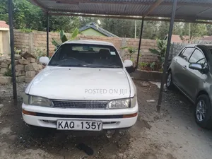 Toyota Corolla G-Touring 1995 White