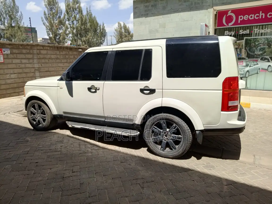 Land Rover Discovery 2009 White