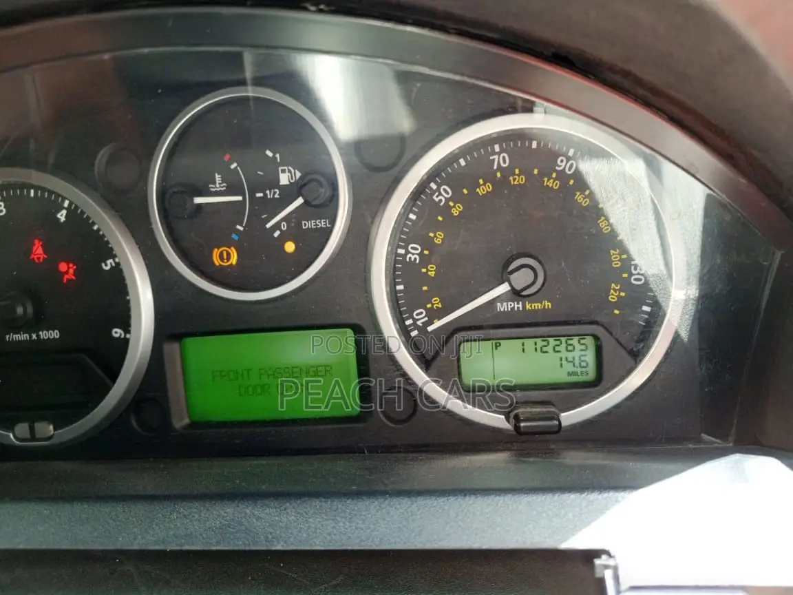 Land Rover Discovery 2009 White