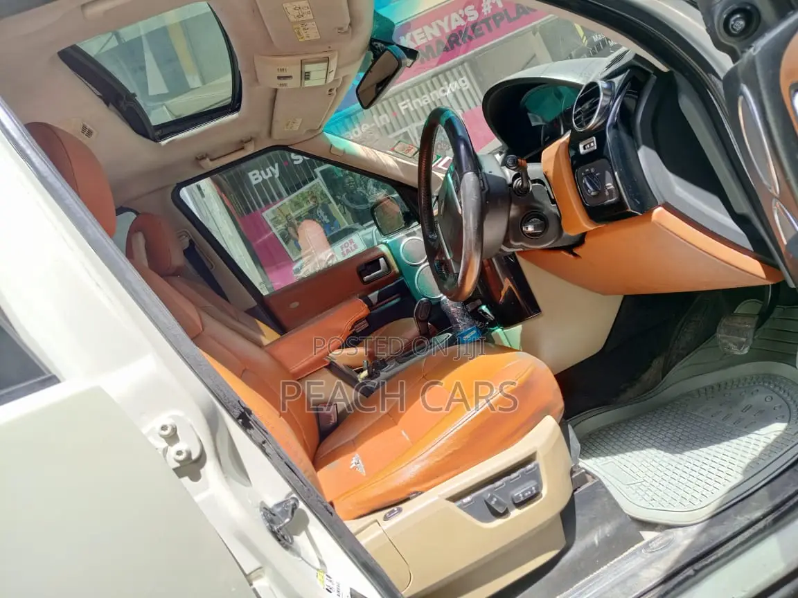 Land Rover Discovery 2009 White