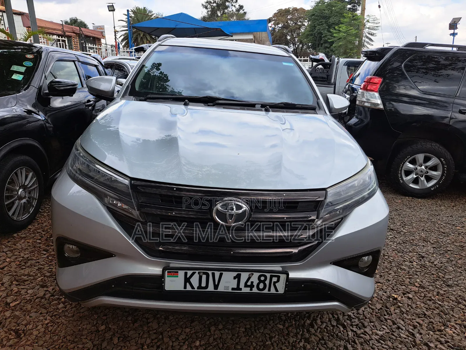 Toyota Rush 2018 Silver