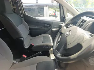 Nissan NV200 2020 Grey