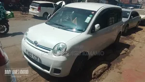 Toyota Sienta 2015 Pearl