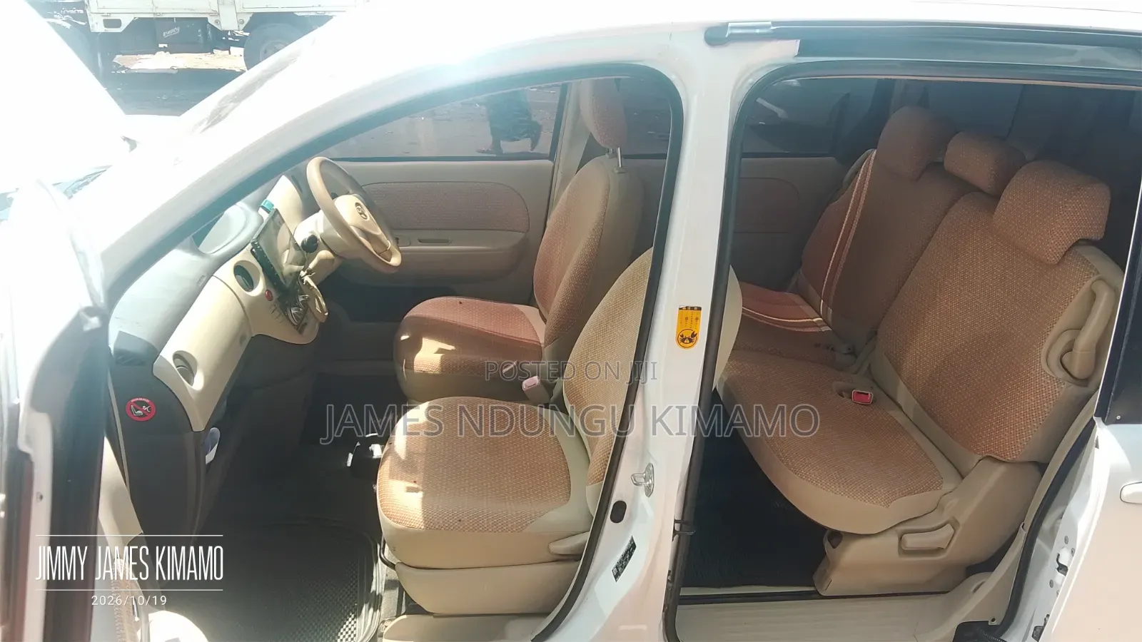 Toyota Sienta 2015 Pearl