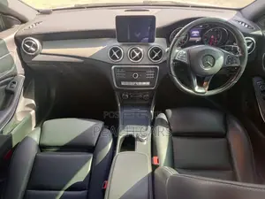 Mercedes-Benz CLA-Class 2017 Silver
